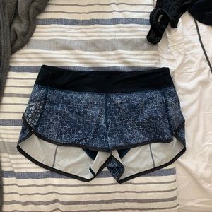 Lululemon Shorts size 6